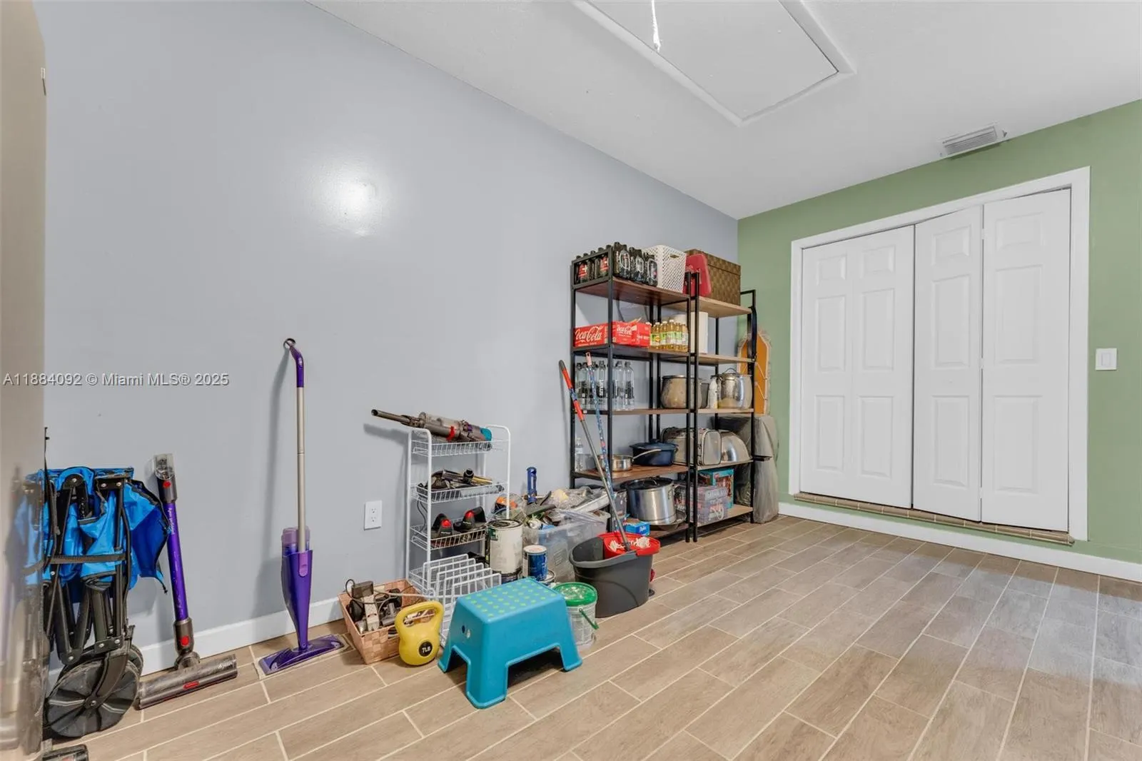 930 SW 108th Ave