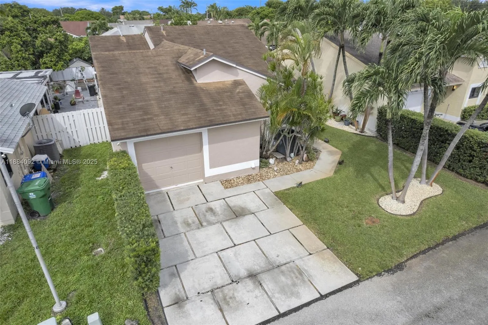 930 SW 108th Ave