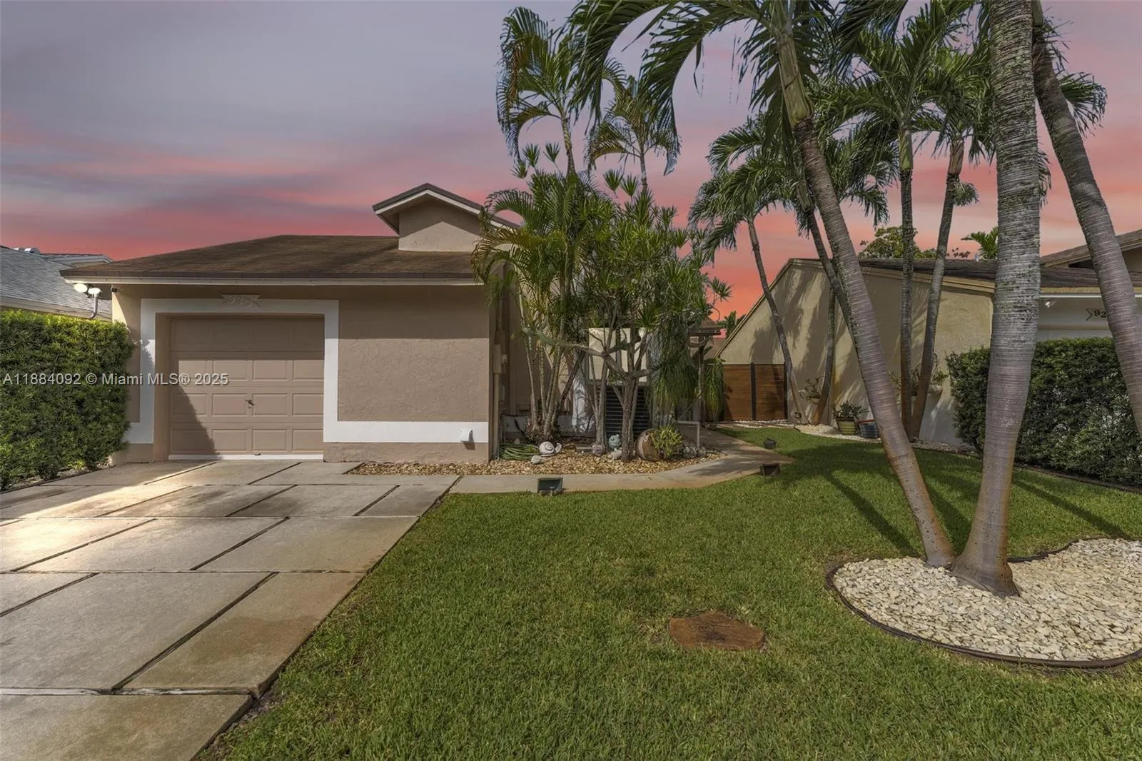 930 SW 108th Ave