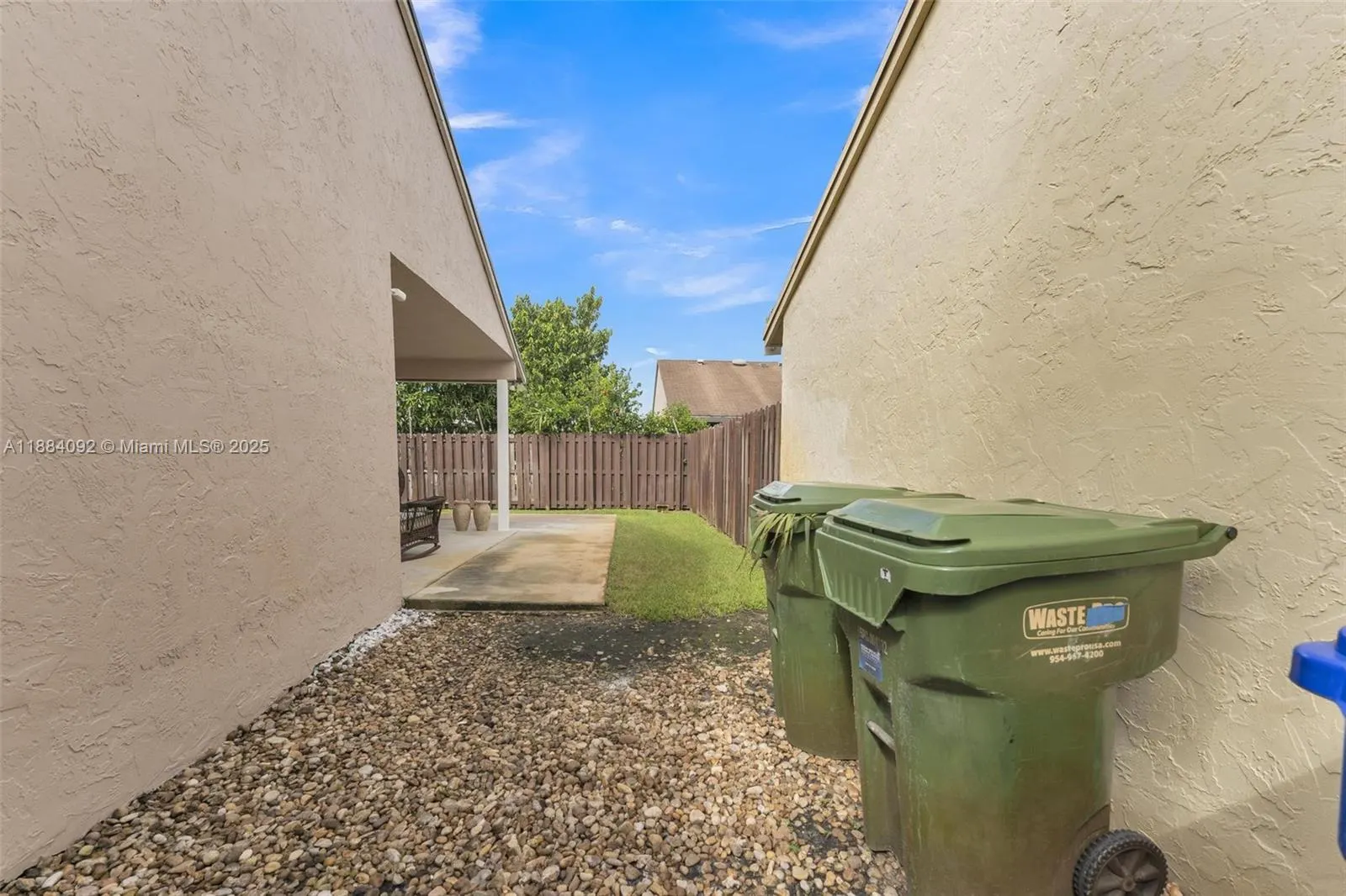 930 SW 108th Ave