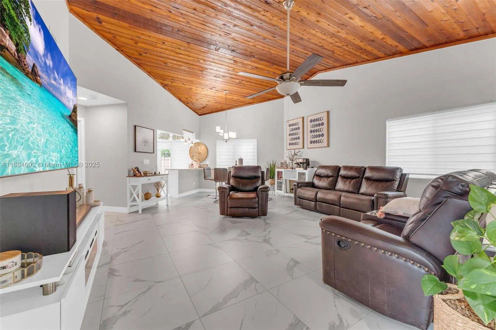 930 SW 108th Ave
