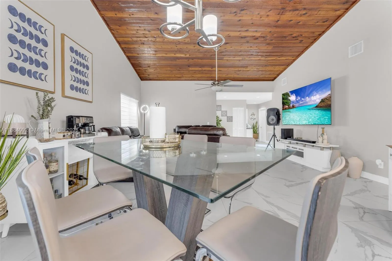 930 SW 108th Ave