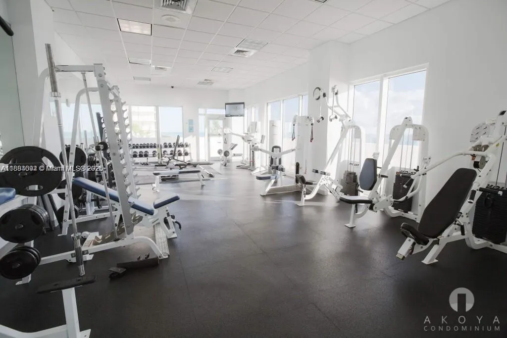 6365 Collins Ave, #4204