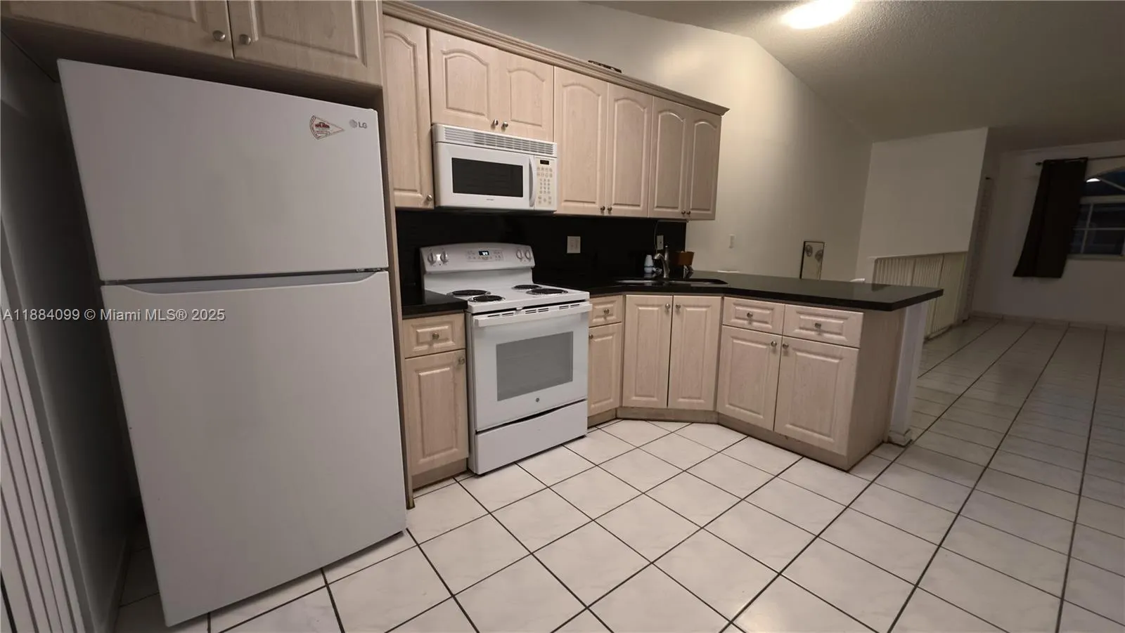 6873 W 36th Ave, #202
