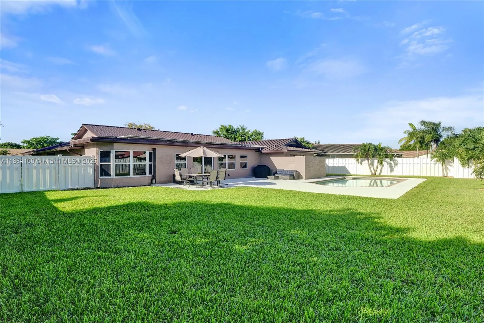 10419 NW 1st Pl
