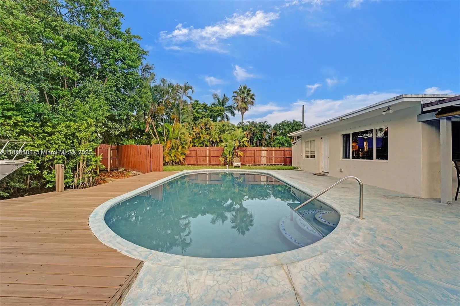 3730 SW 47th Ct