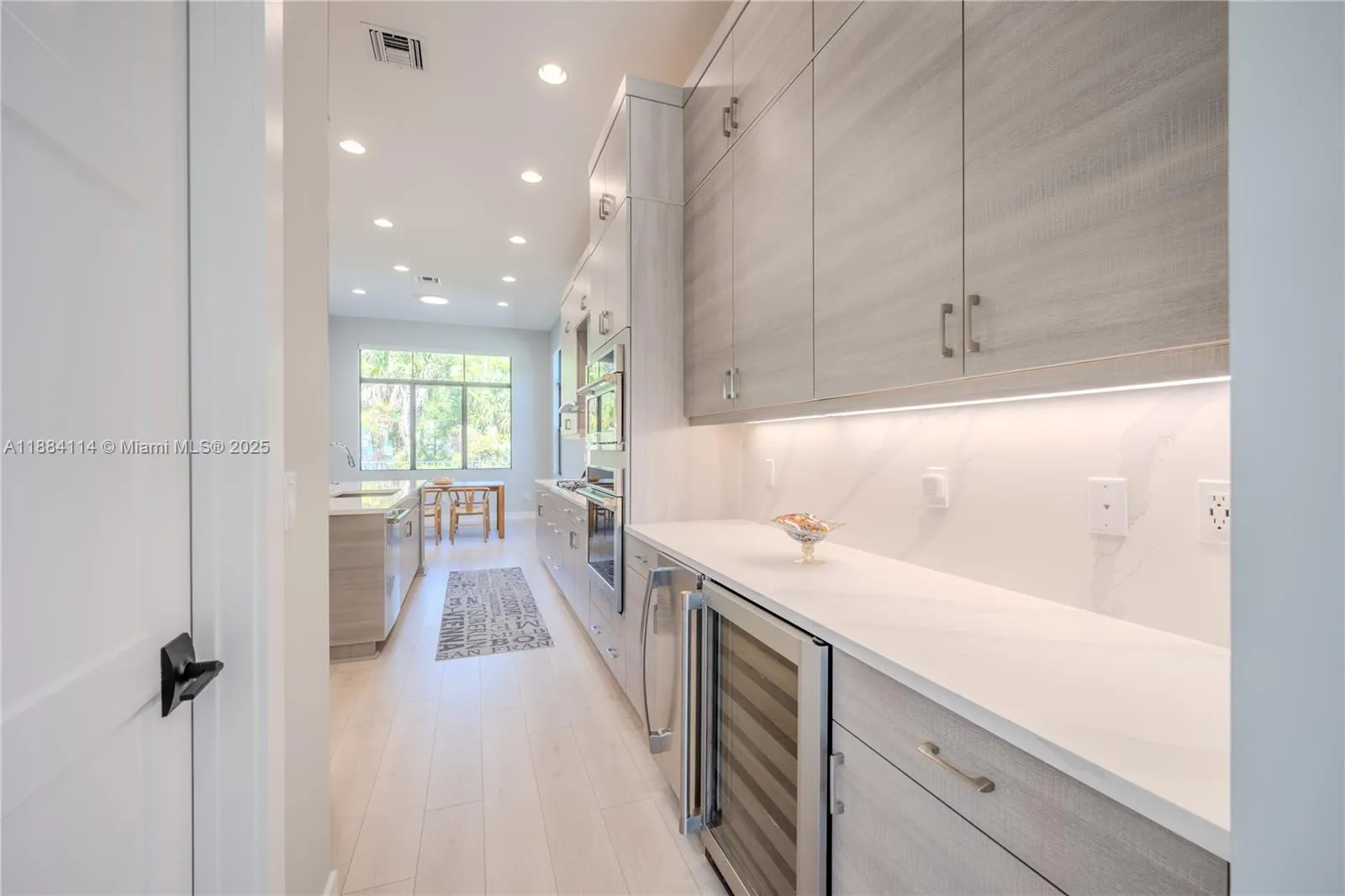 13402 Artisan Cir