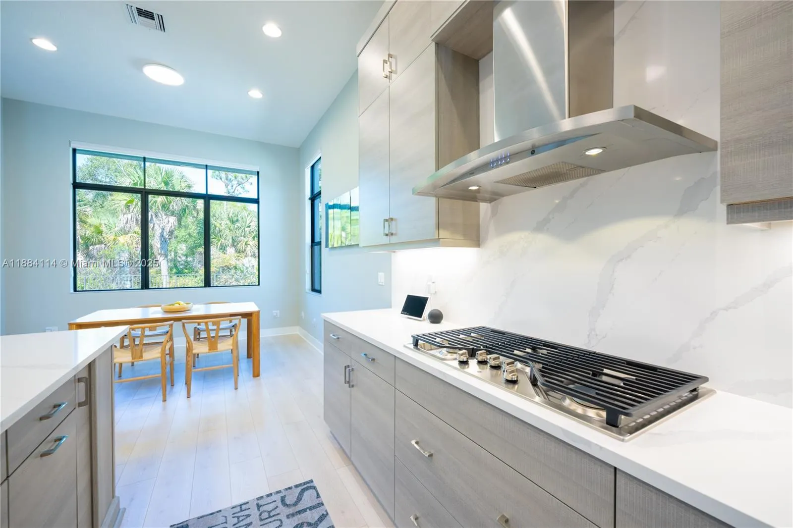 13402 Artisan Cir