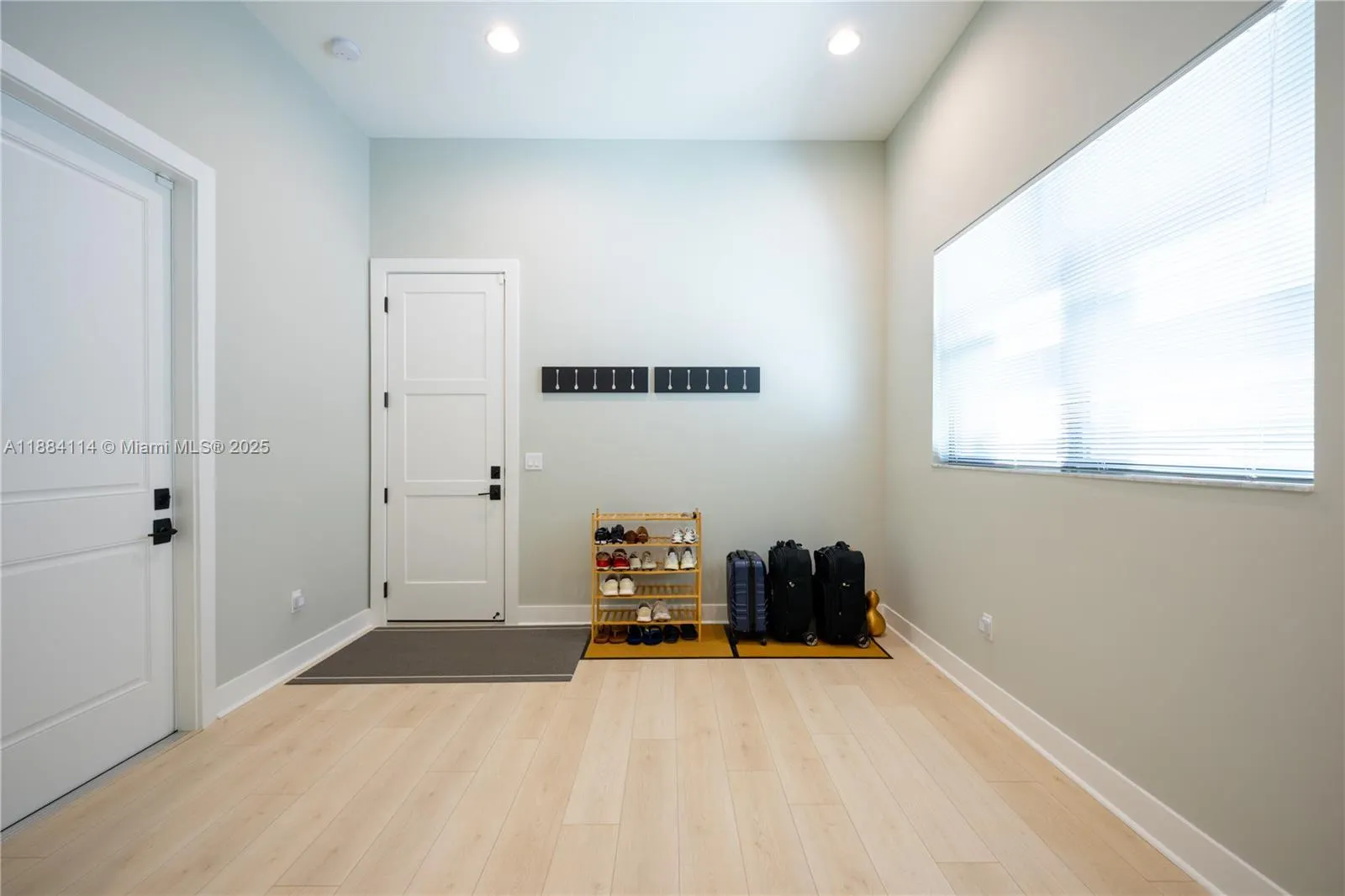 13402 Artisan Cir