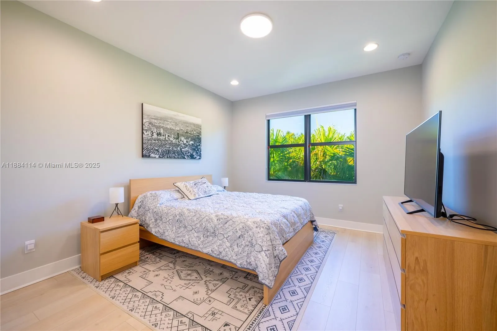 13402 Artisan Cir