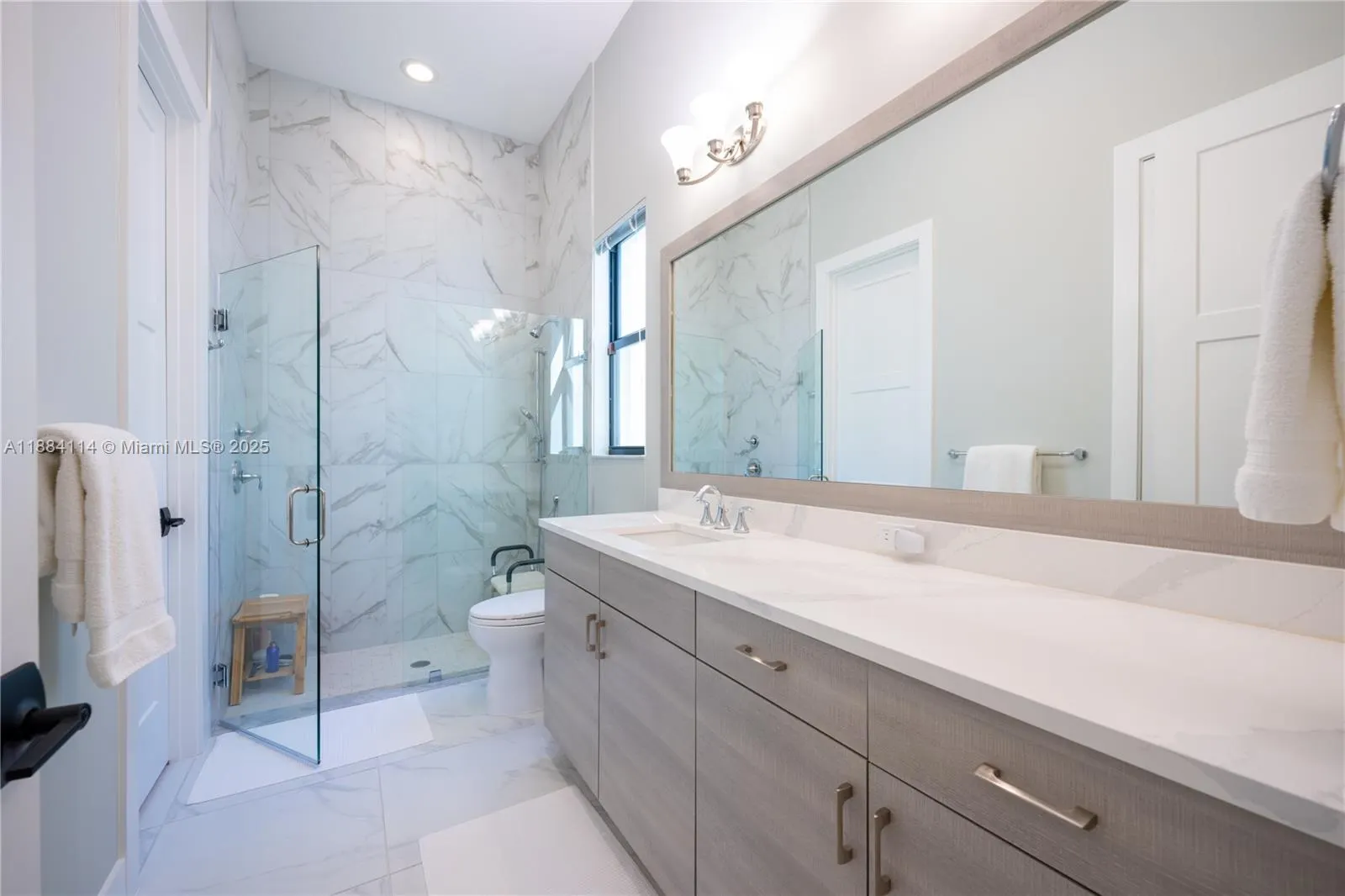 13402 Artisan Cir