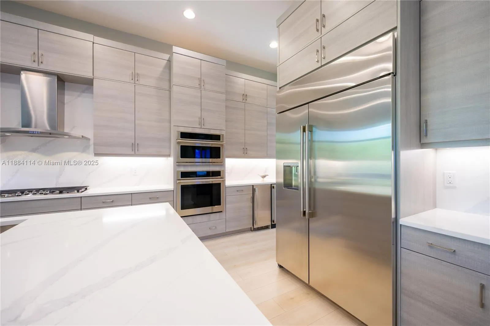 13402 Artisan Cir