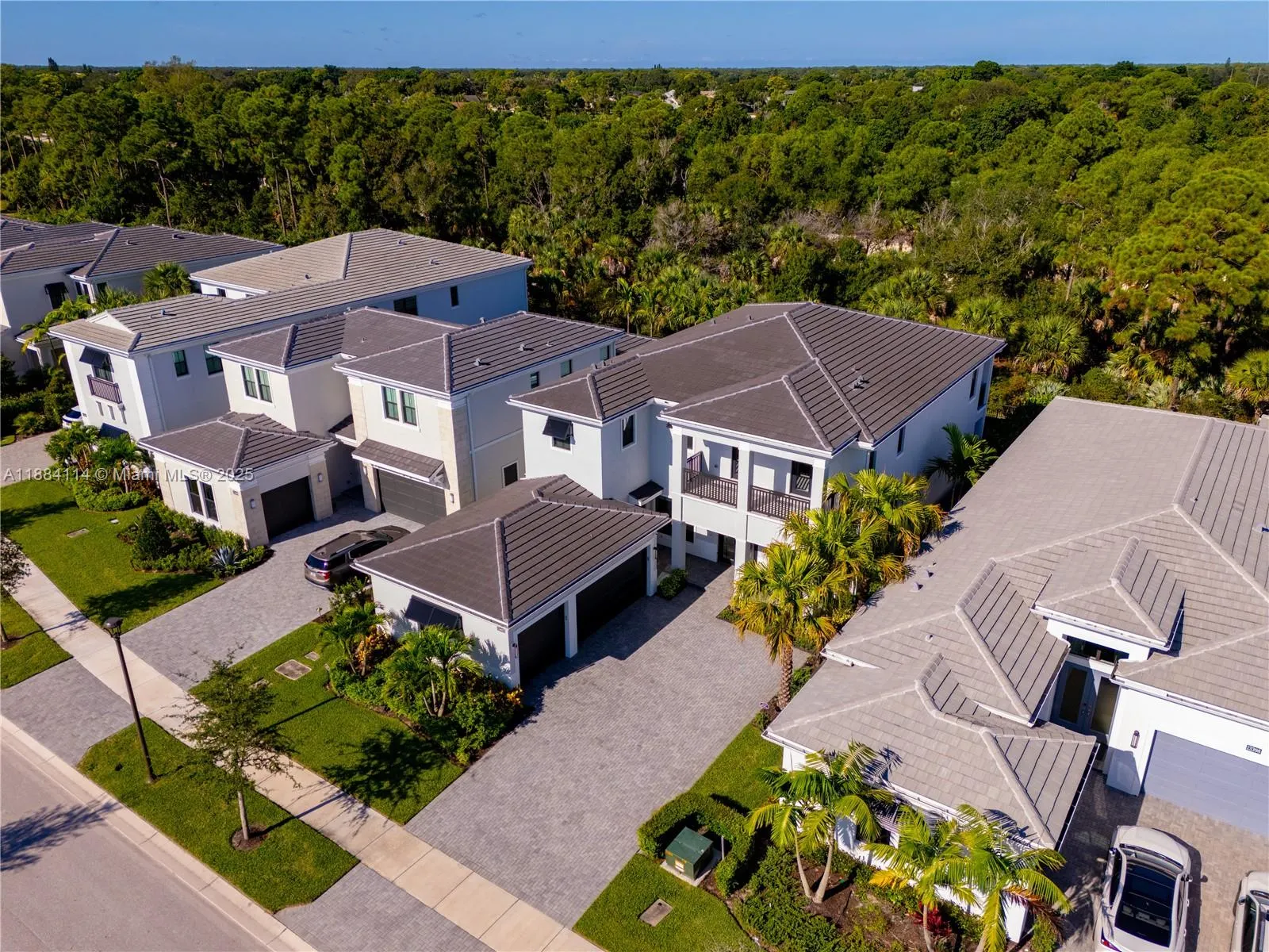 13402 Artisan Cir