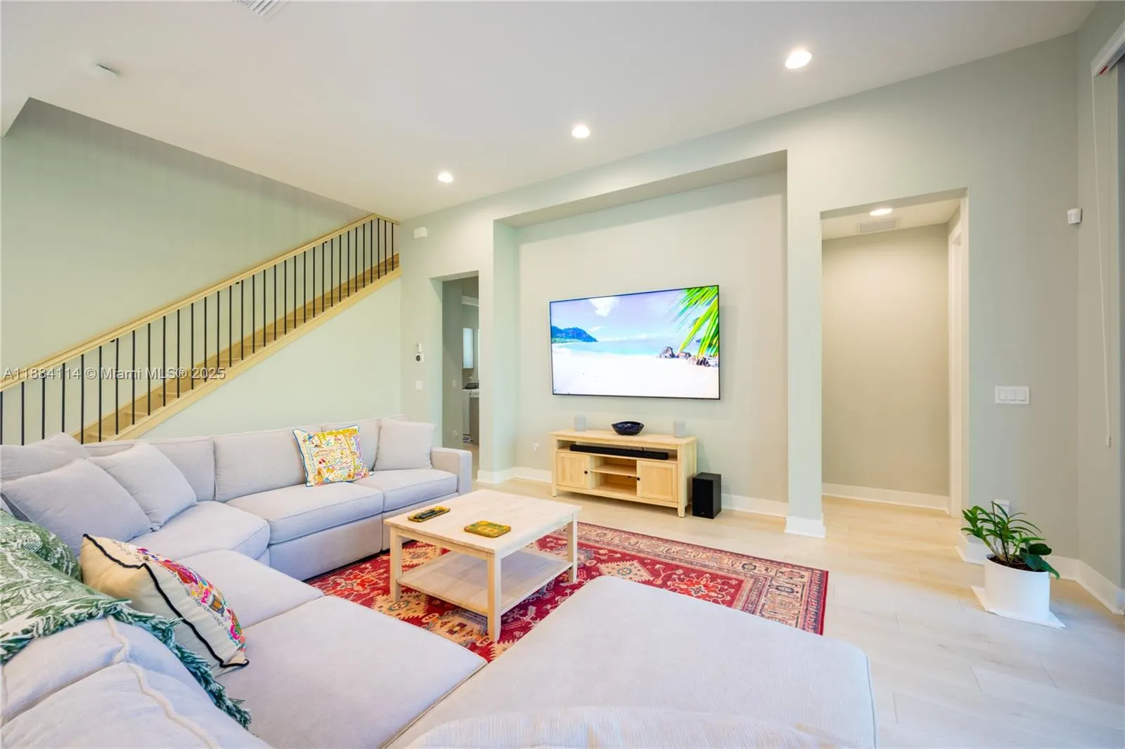13402 Artisan Cir