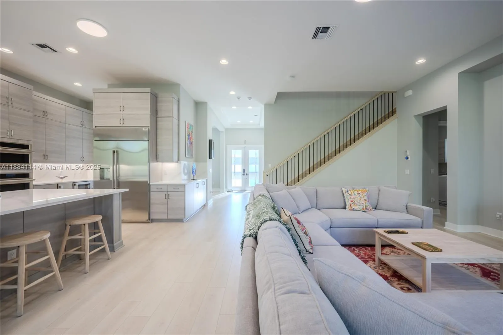 13402 Artisan Cir