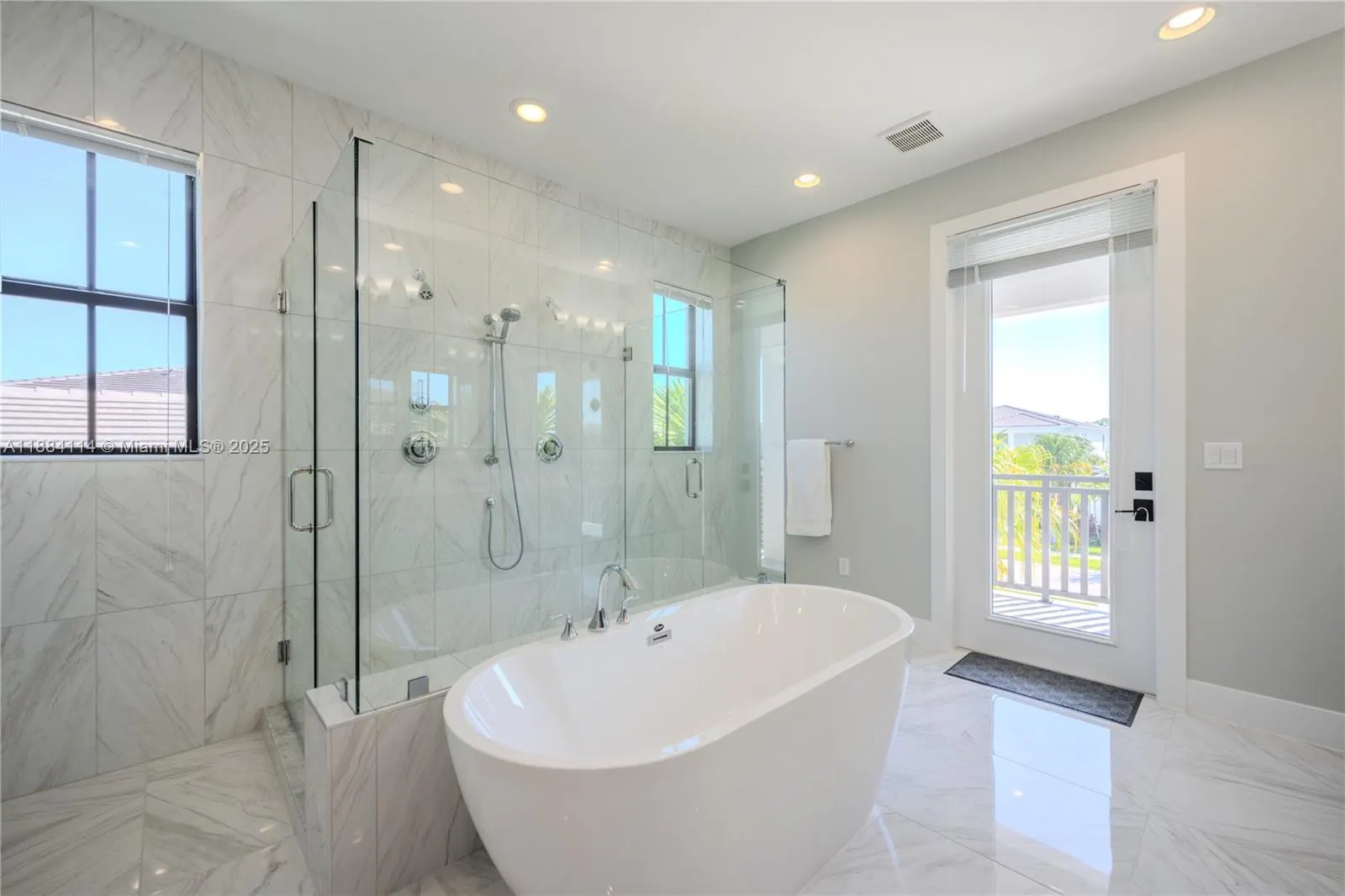 13402 Artisan Cir