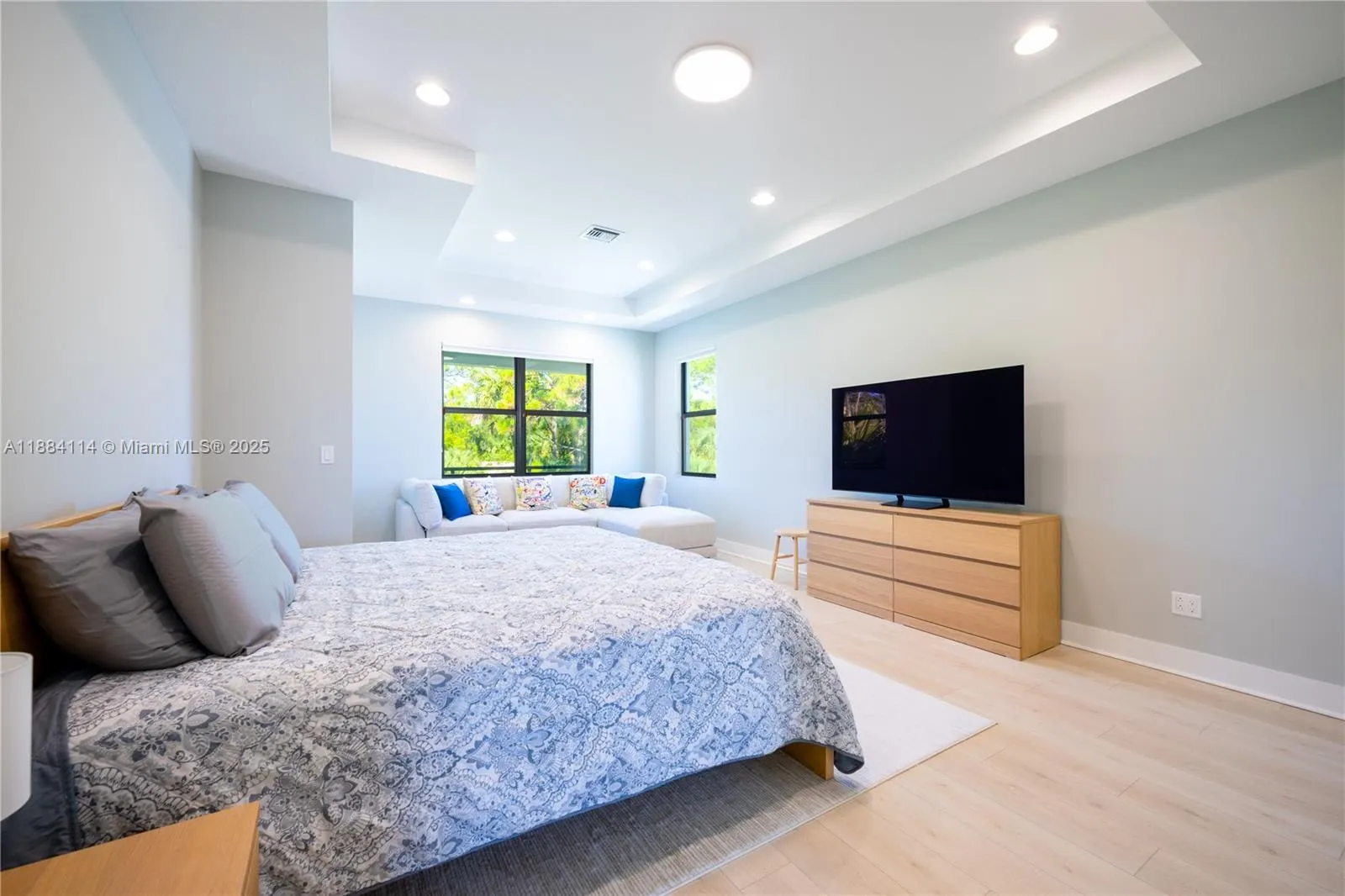 13402 Artisan Cir