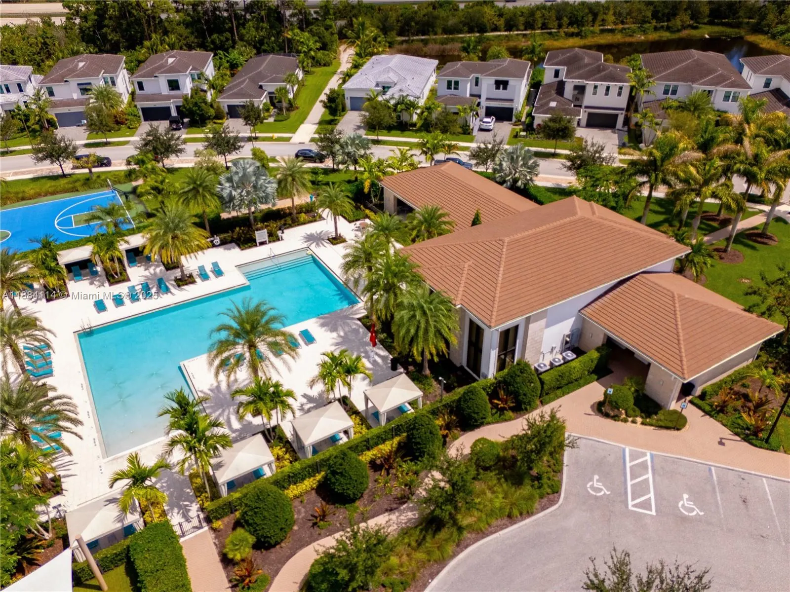 13402 Artisan Cir