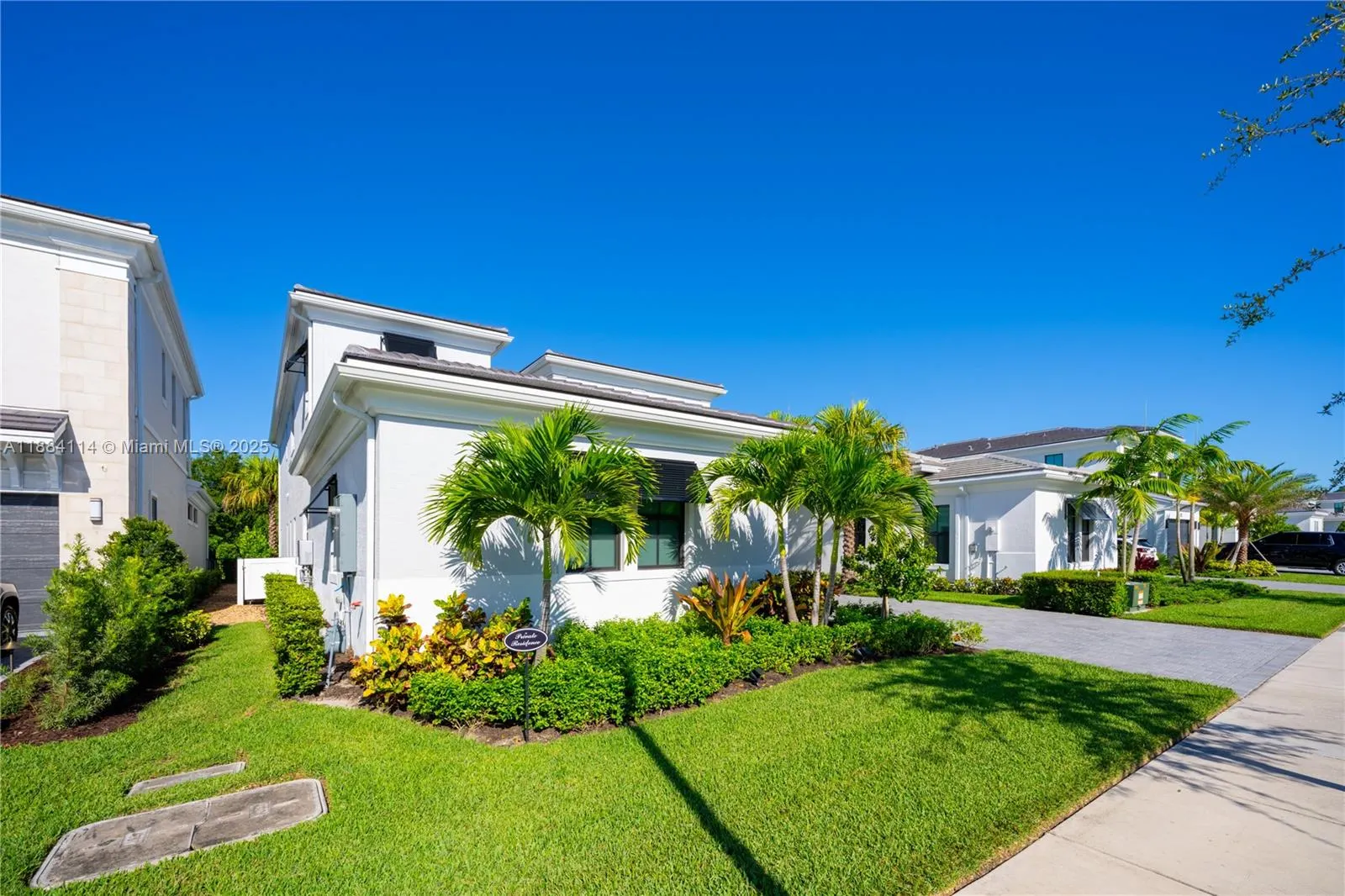 13402 Artisan Cir