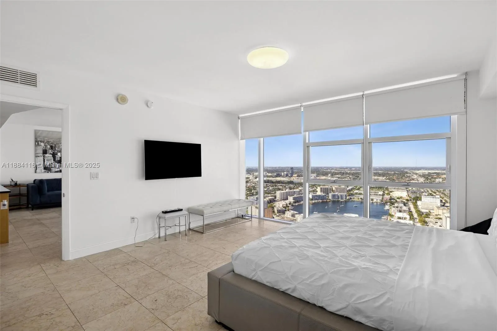 1830 S OCEAN DR, #4907