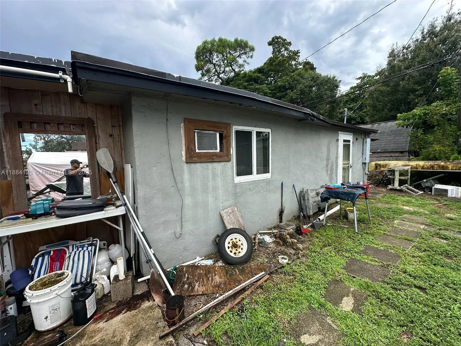 1499 SW 28th Way