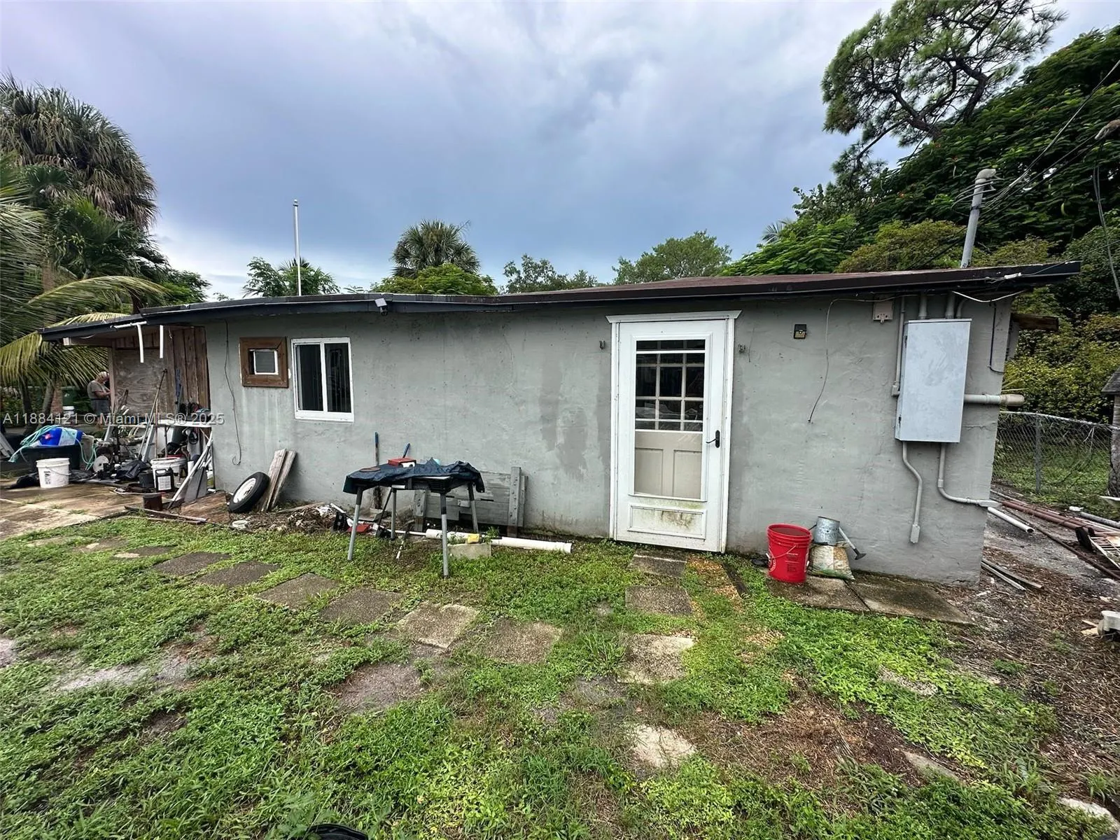 1499 SW 28th Way