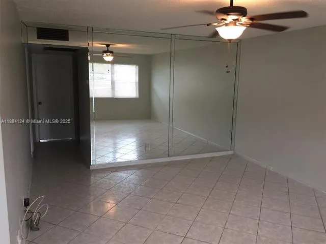 182 Markham I, #182