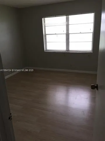 182 Markham I, #182