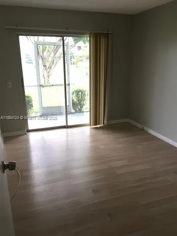 182 Markham I, #182