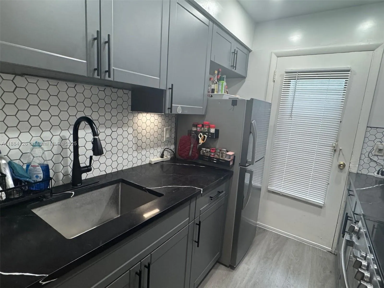 1431 S 14th Ave, #111