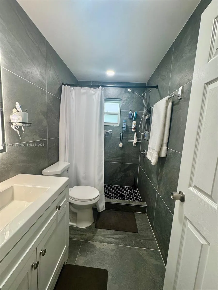1431 S 14th Ave, #111