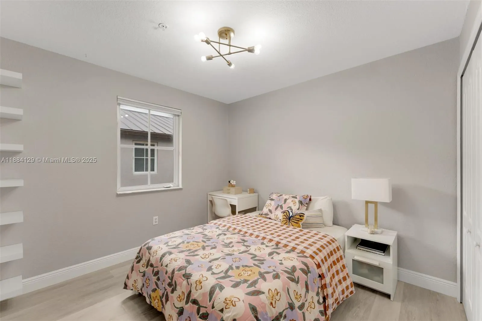 4381 SW 160th Ave, #208