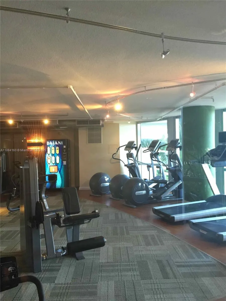 2641 N Flamingo Rd, #1705N