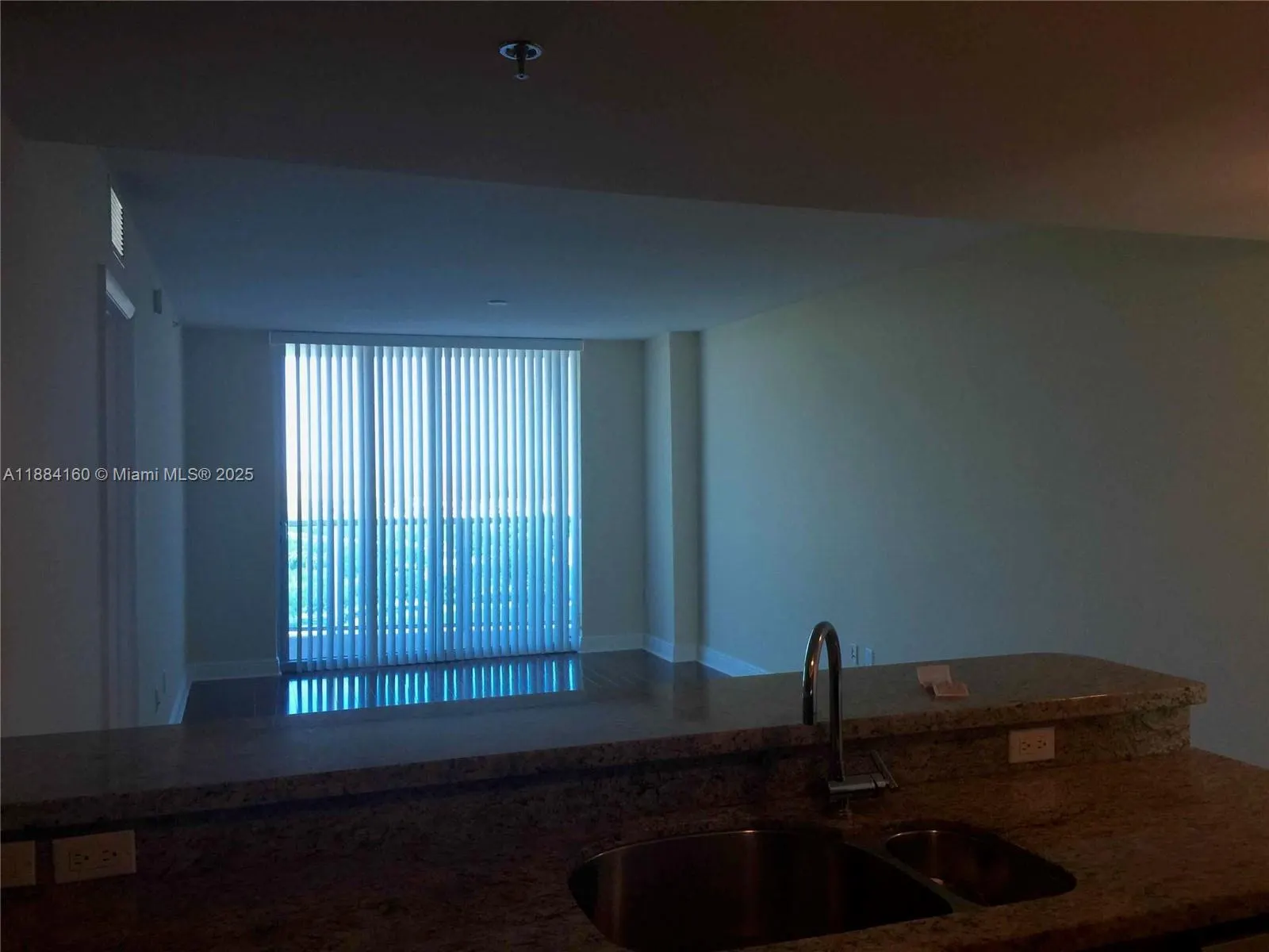 2641 N Flamingo Rd, #1705N