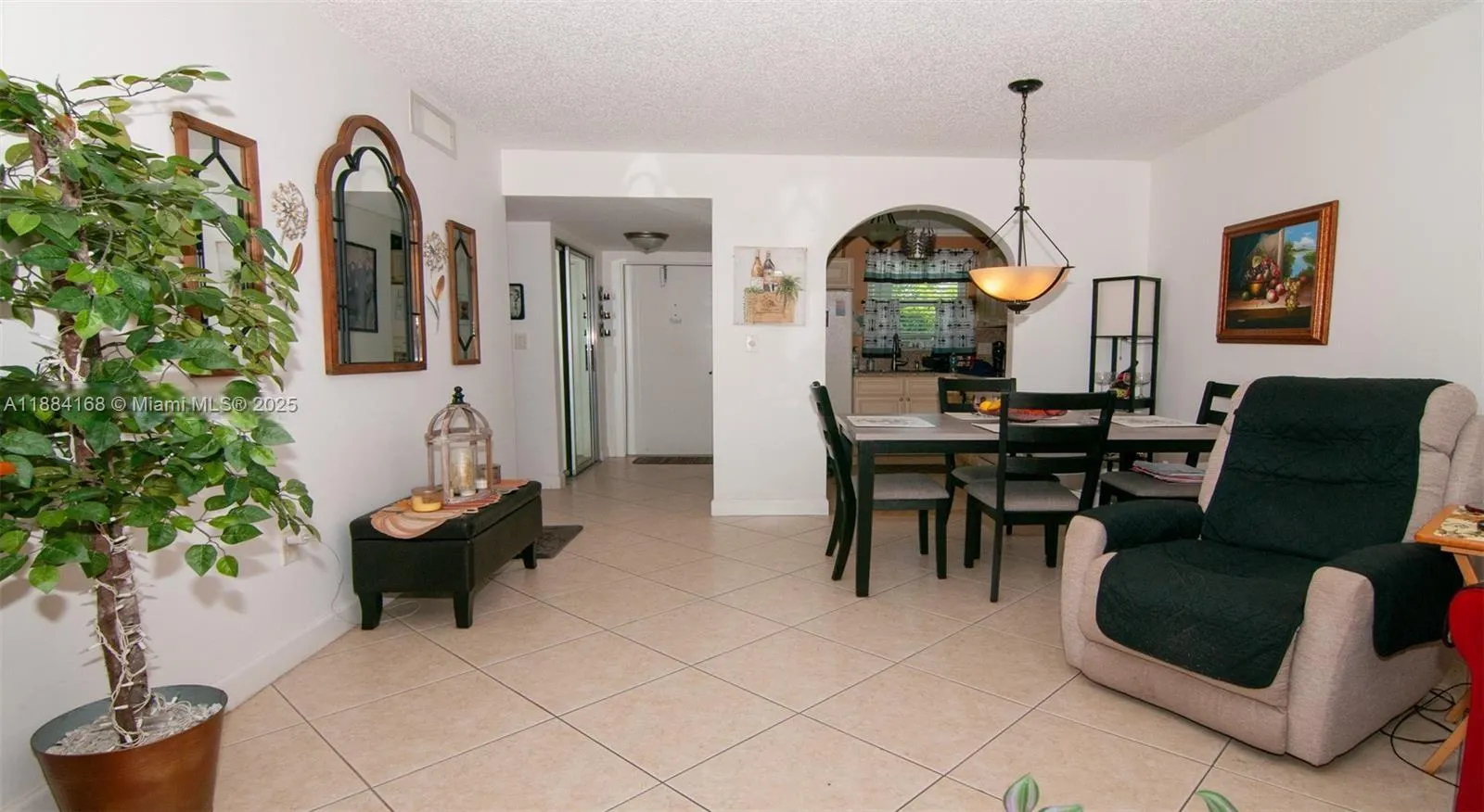 8300 Sunrise Lakes Blvd, #206