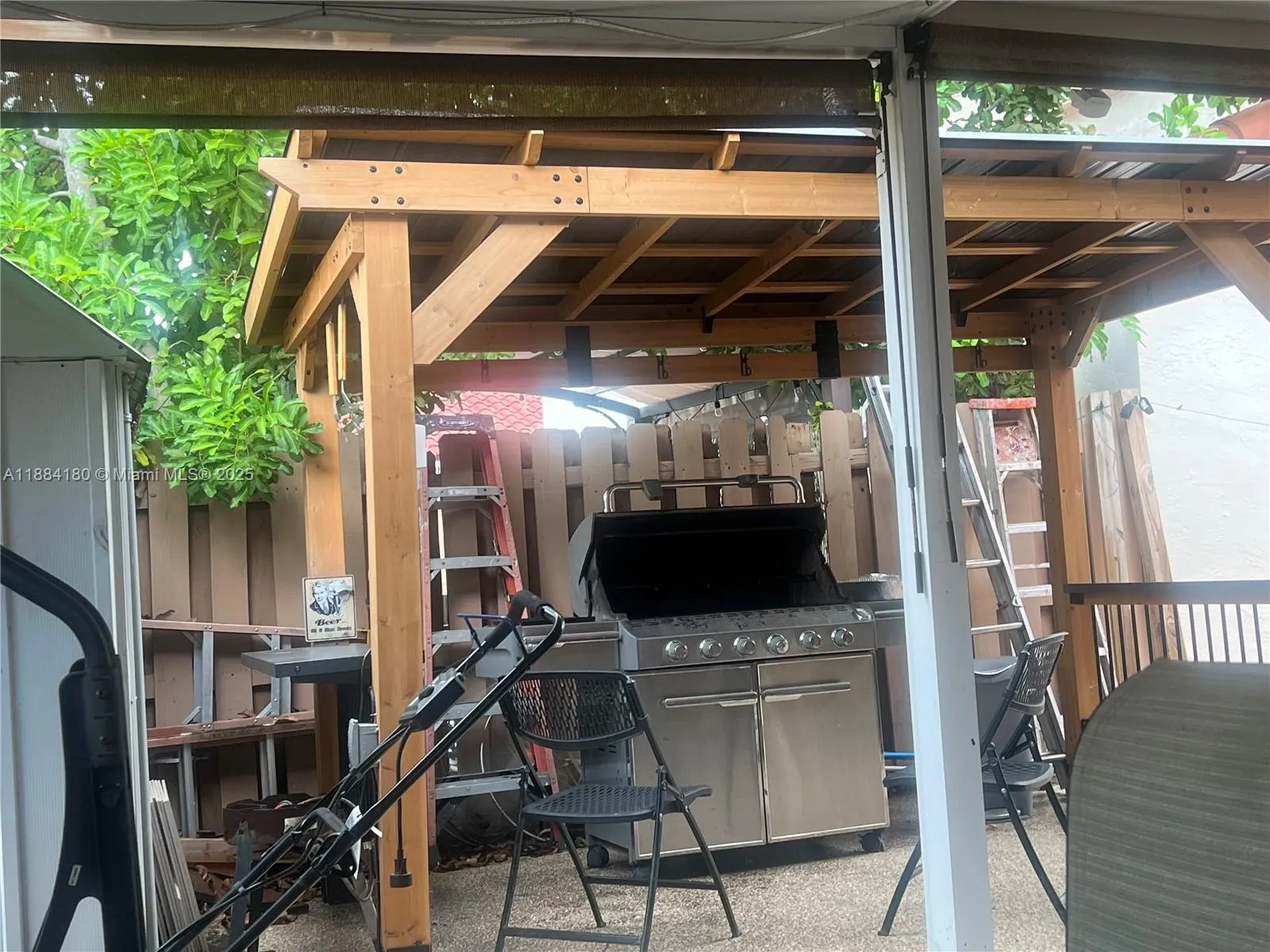 5320 NW 190th St