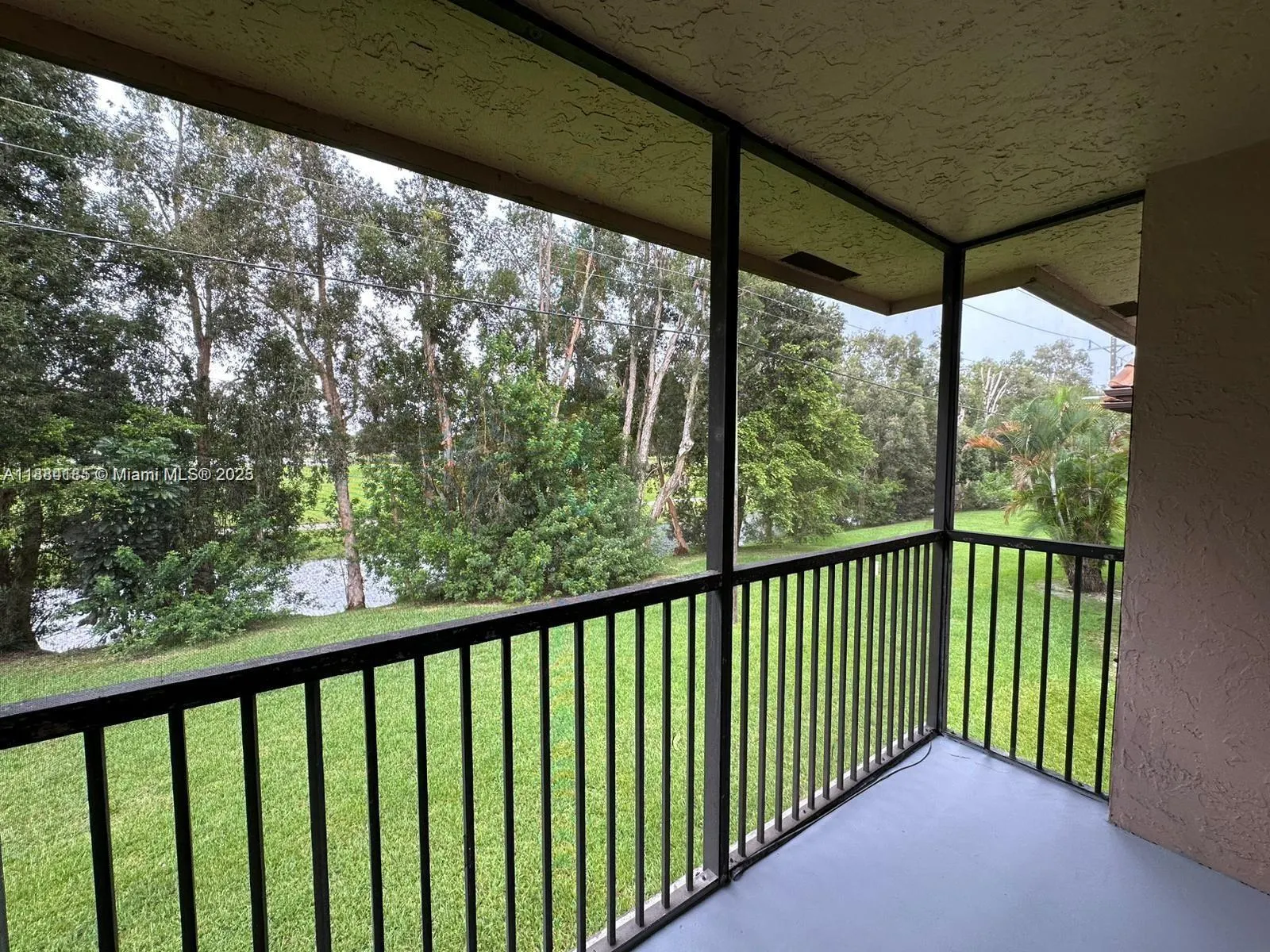 10453 NW 11th St, #206