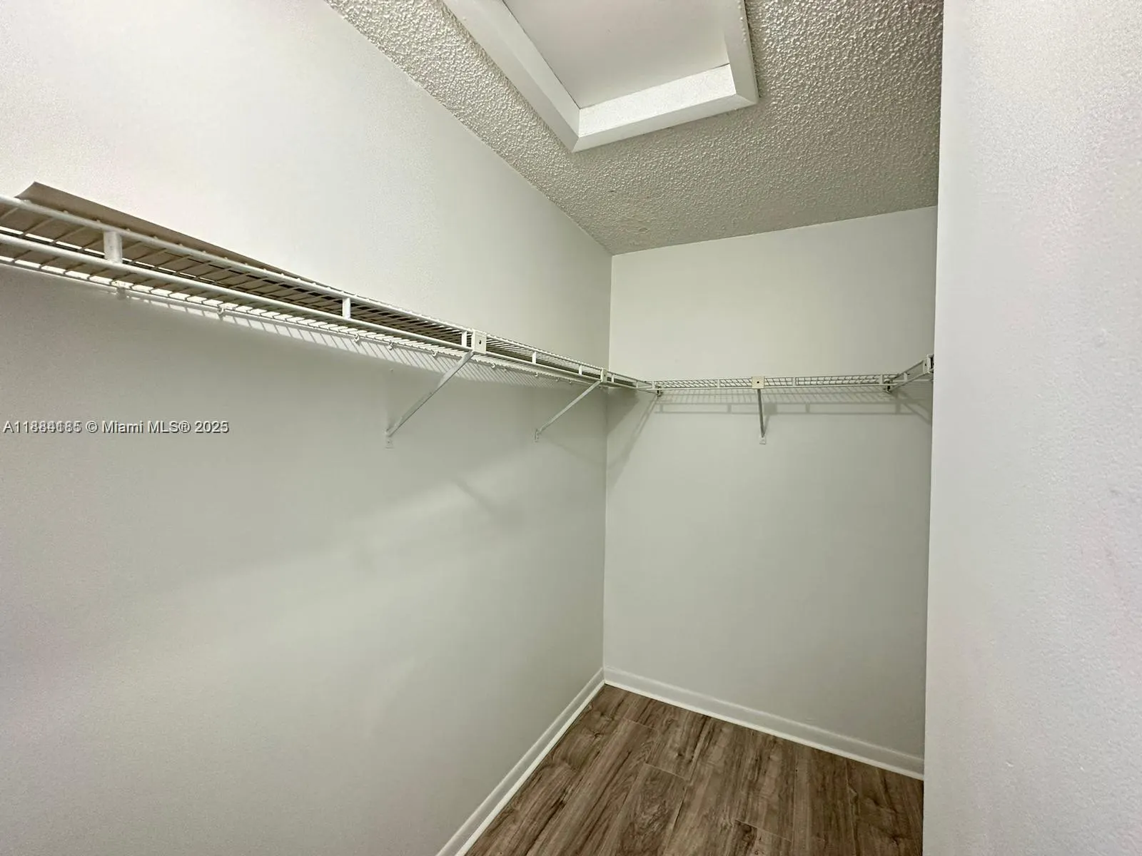 10453 NW 11th St, #206
