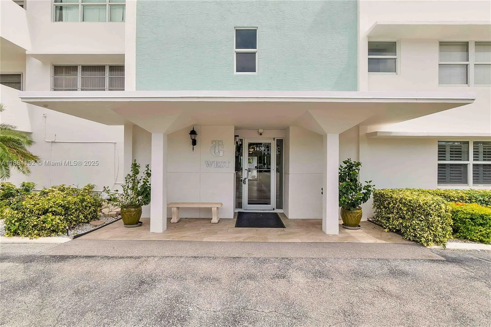 1630 N Ocean Blvd, #515