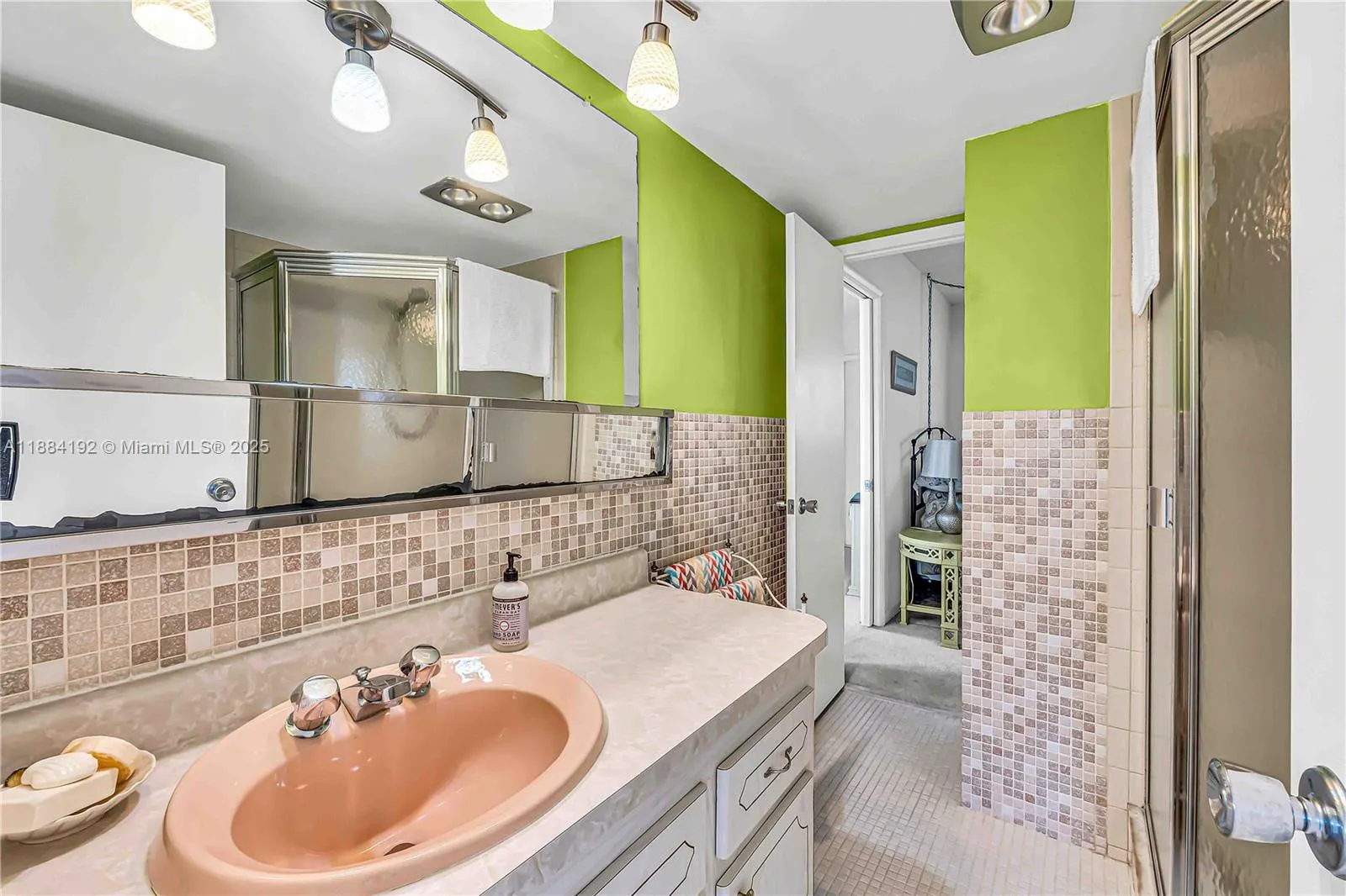 1630 N Ocean Blvd, #515