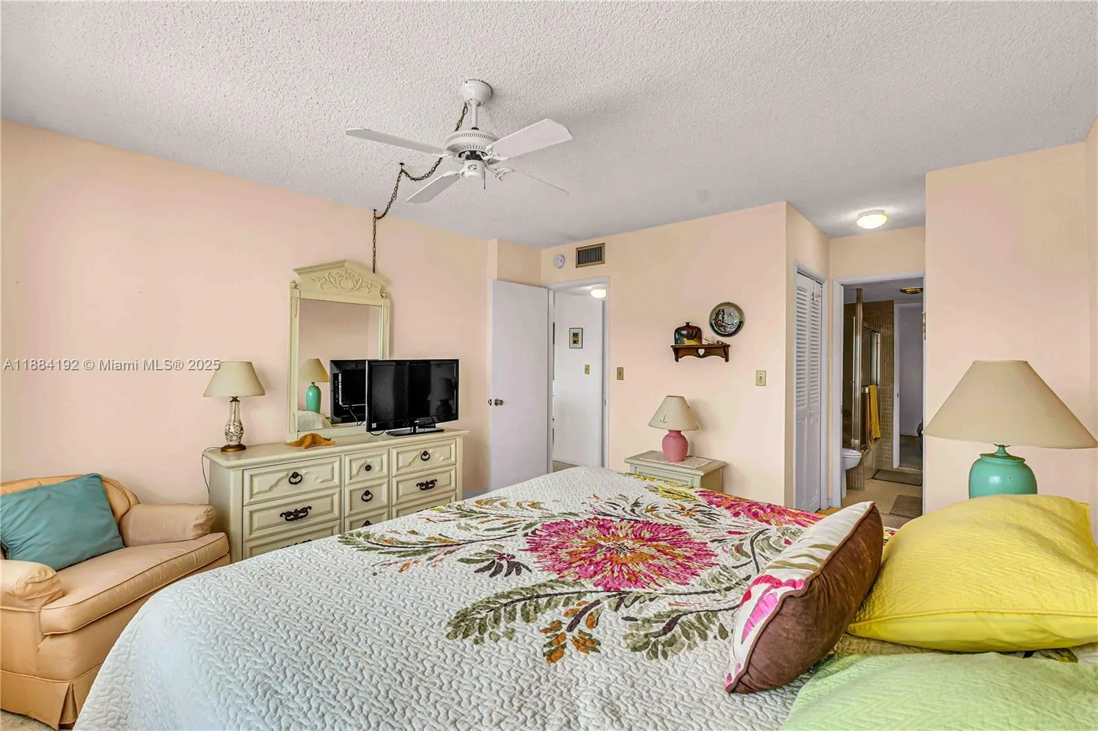 1630 N Ocean Blvd, #515