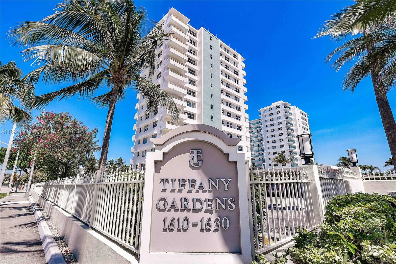 1630 N Ocean Blvd, #515