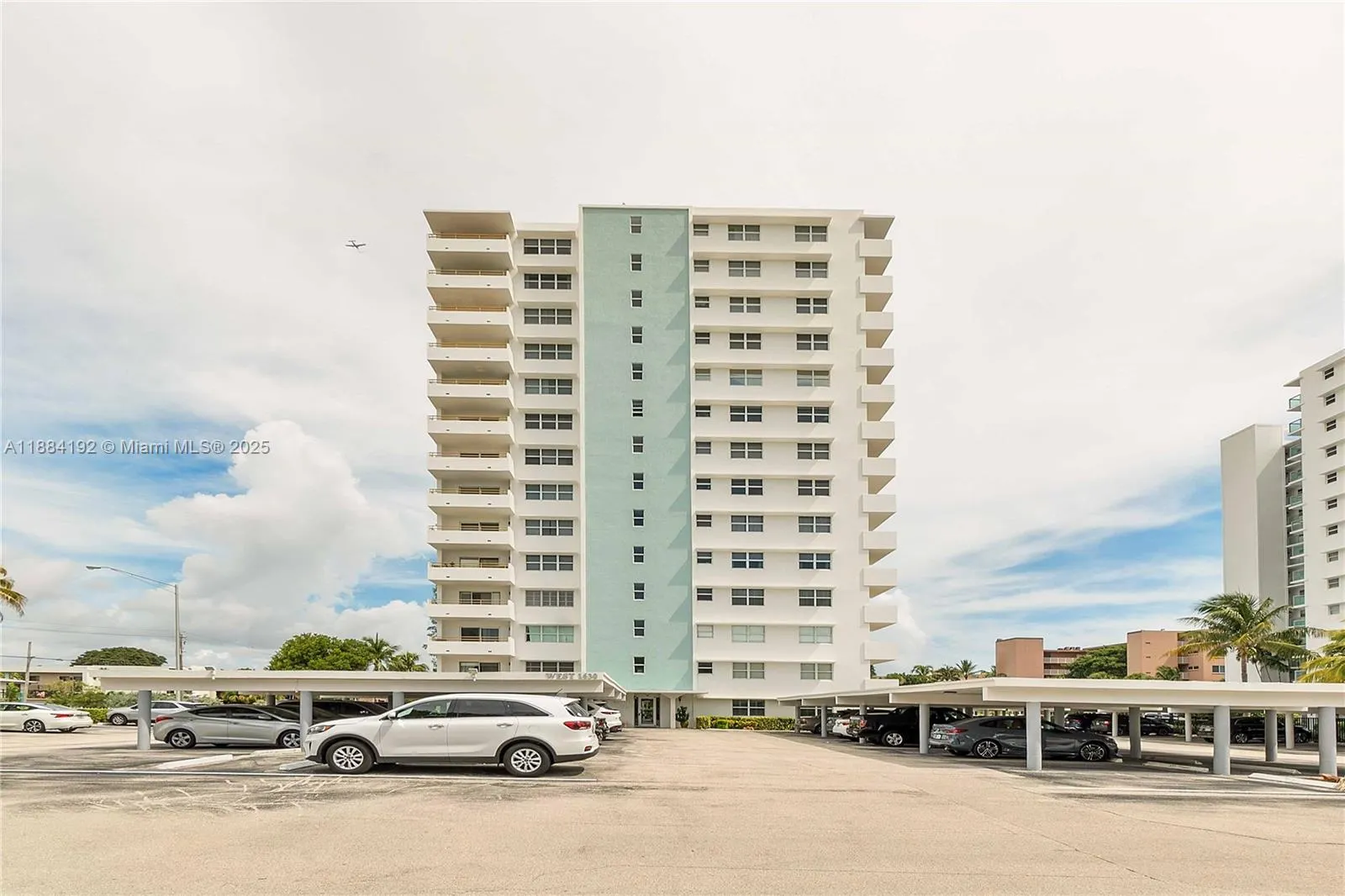 1630 N Ocean Blvd, #515