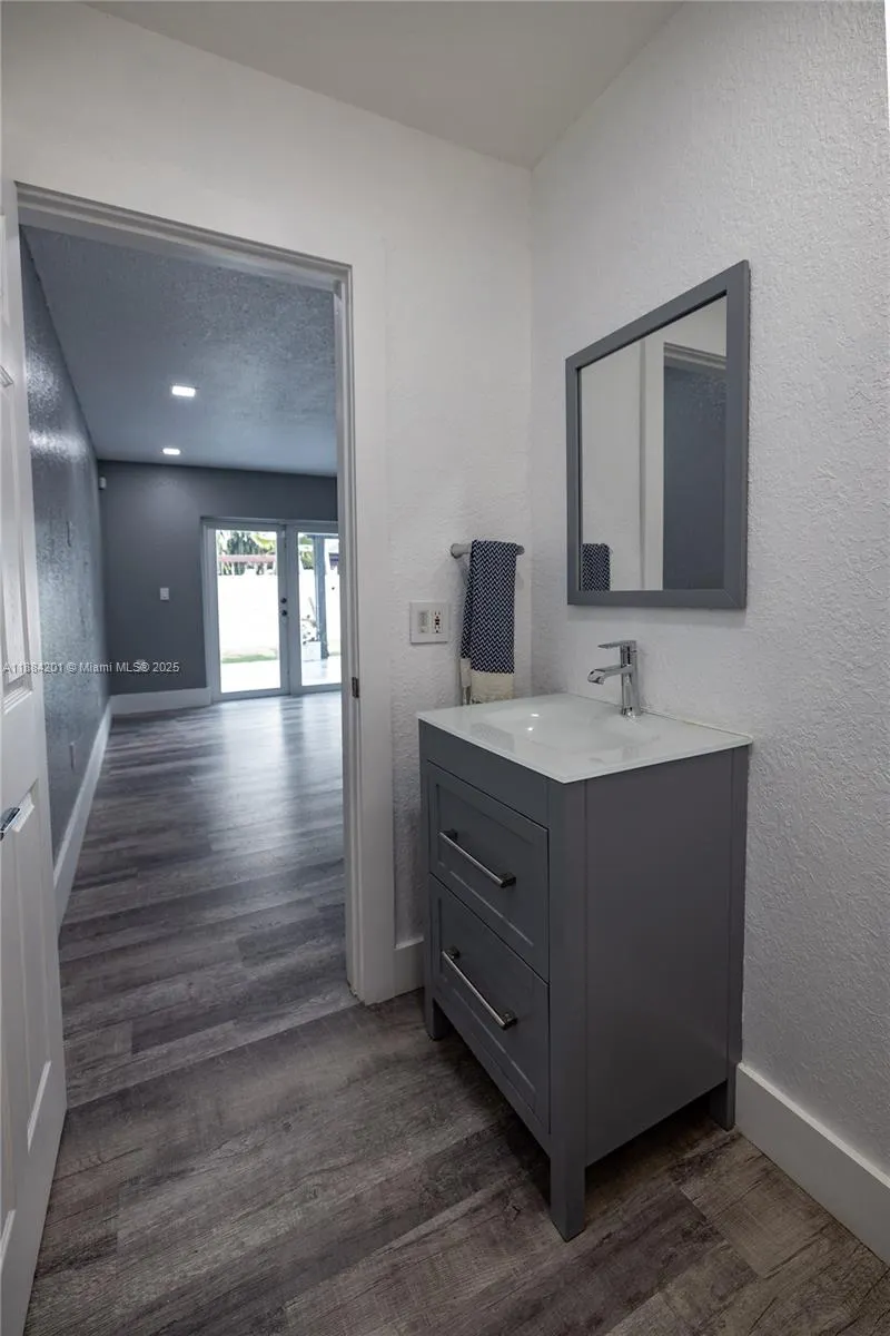 15981 SW 54th Ter