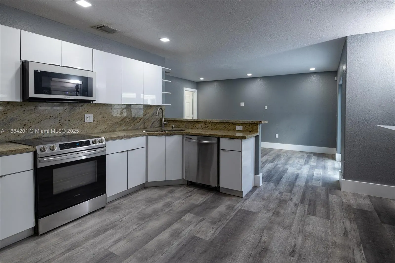 15981 SW 54th Ter