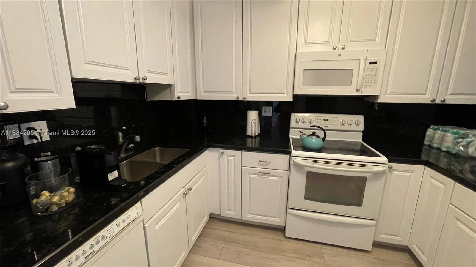 1651 NE 115th St, #1C