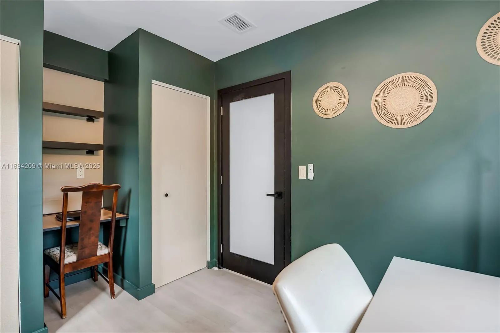 1672 NW 36th Ct