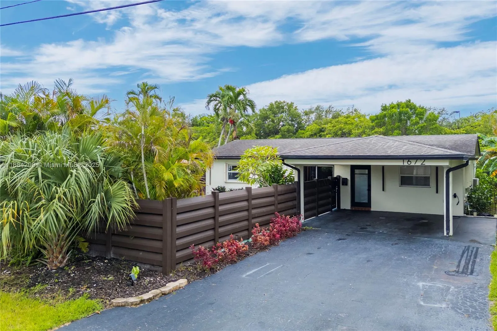 1672 NW 36th Ct