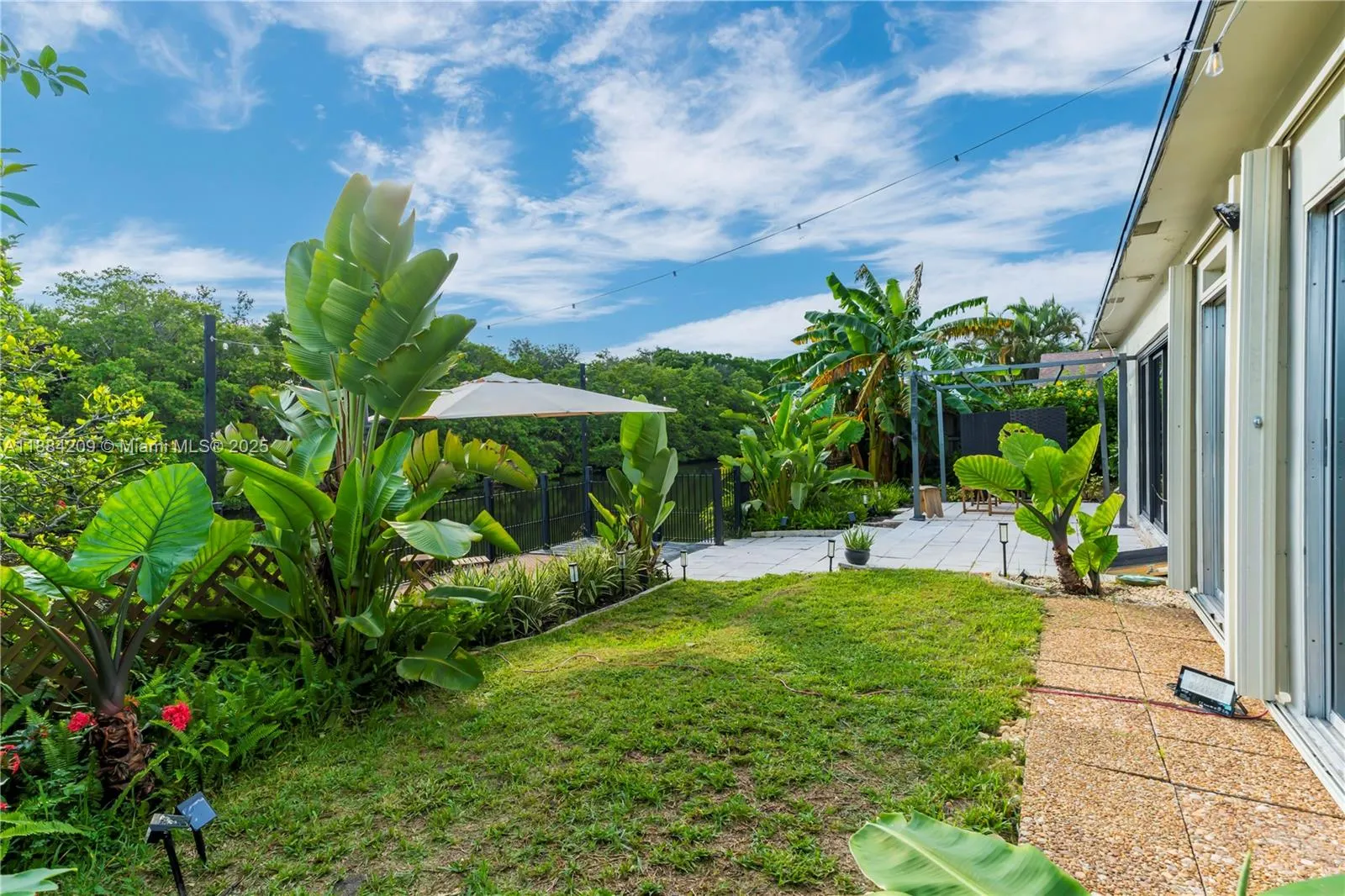 1672 NW 36th Ct