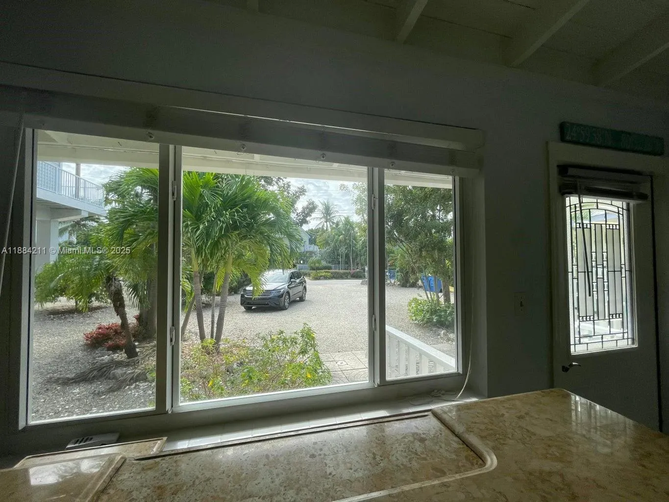 319 Woods Ave